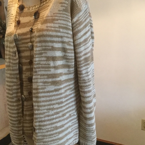Sarah Spencer 2pc taupe/tan sweater set XL - Picture 3 of 4
