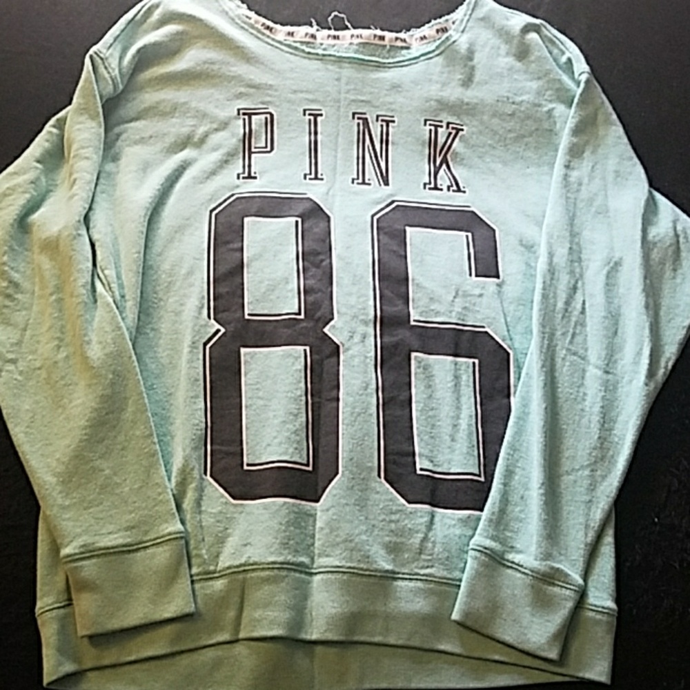 VS Pink sweatshirt
