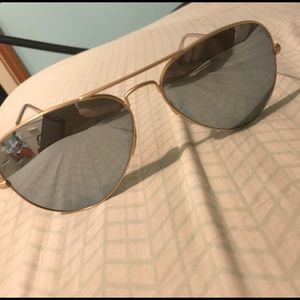 Ray Ban Womens Aviator 58mm Silver and Gold