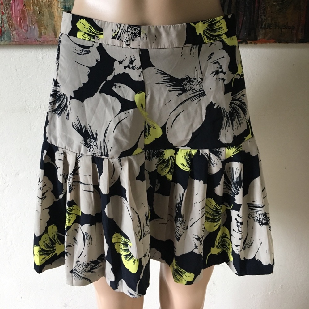 Banana Republic Pleated Skirt in Warm Combo Color