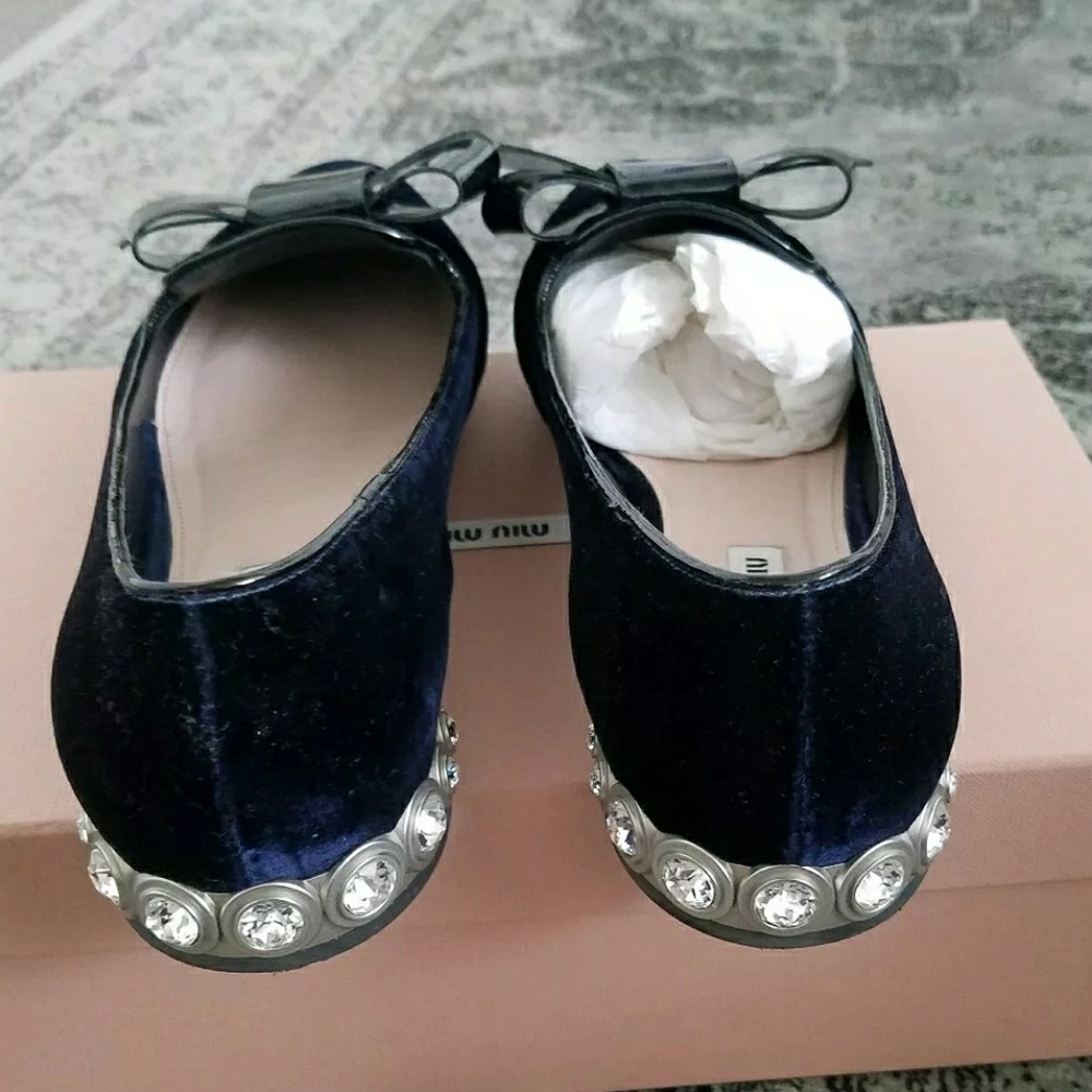 Miu Miu Crystal Velvet Bow Loafers - Picture 3 of 7