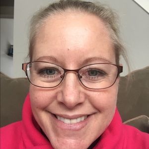 Meet your Posher, Angie