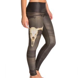 Teeki leggings DEER MEDICINE CHARCOAL HOT PANTS