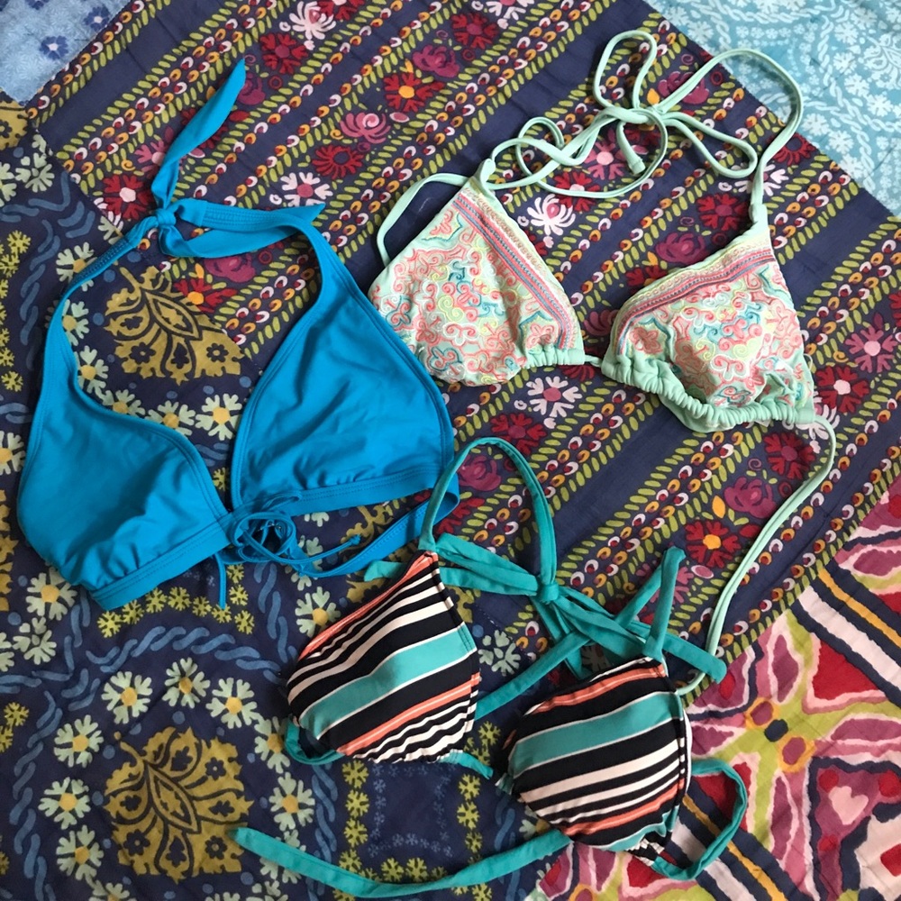 bikini top bundle! ☀️ 🌊