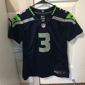 Woman’s Seahawks jersey