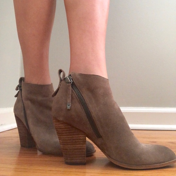 Women’s Dolce Vita Booties - Taupe - Size 9 1/2 - Picture 1 of 6