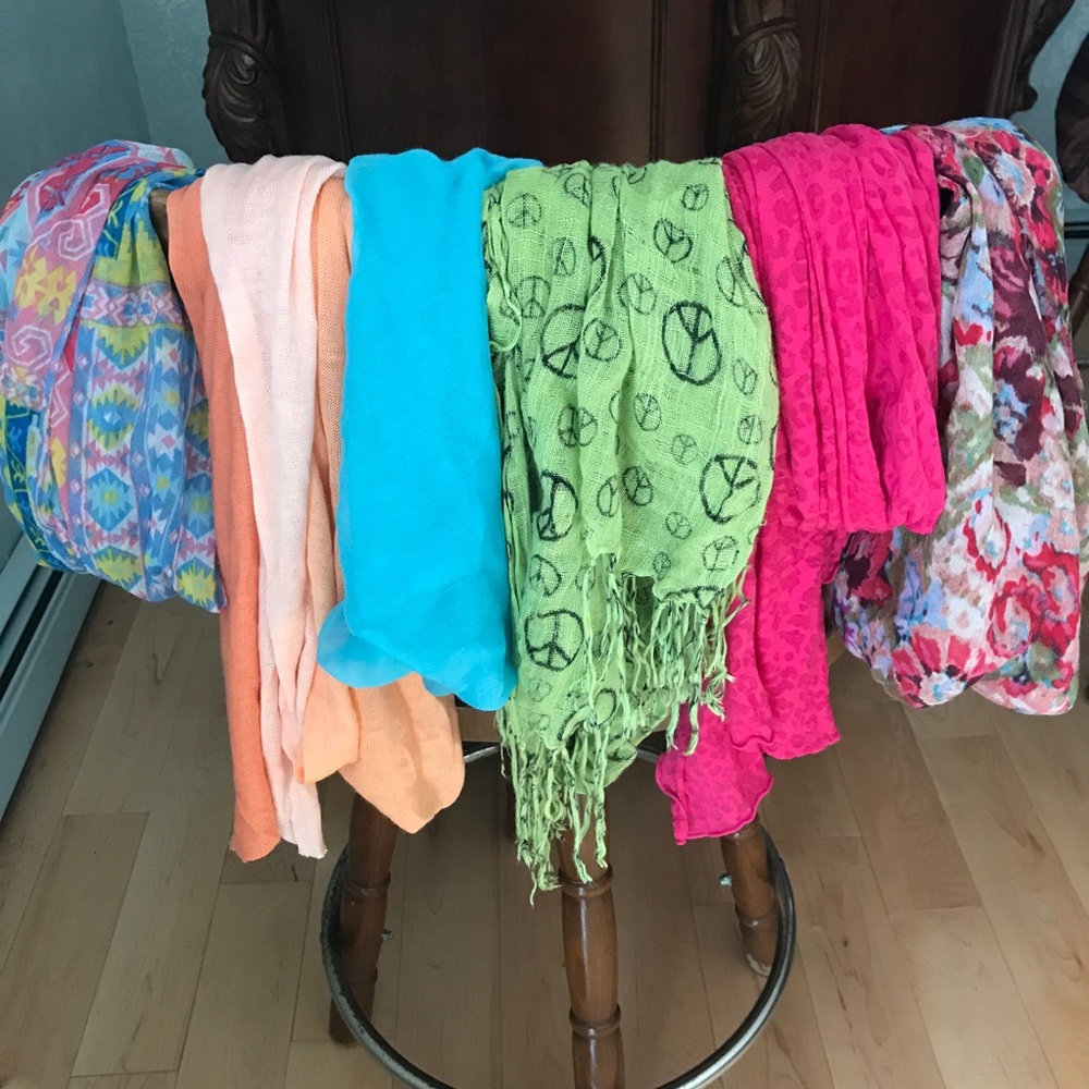 Bundle of Scarves - Picture 1 of 3