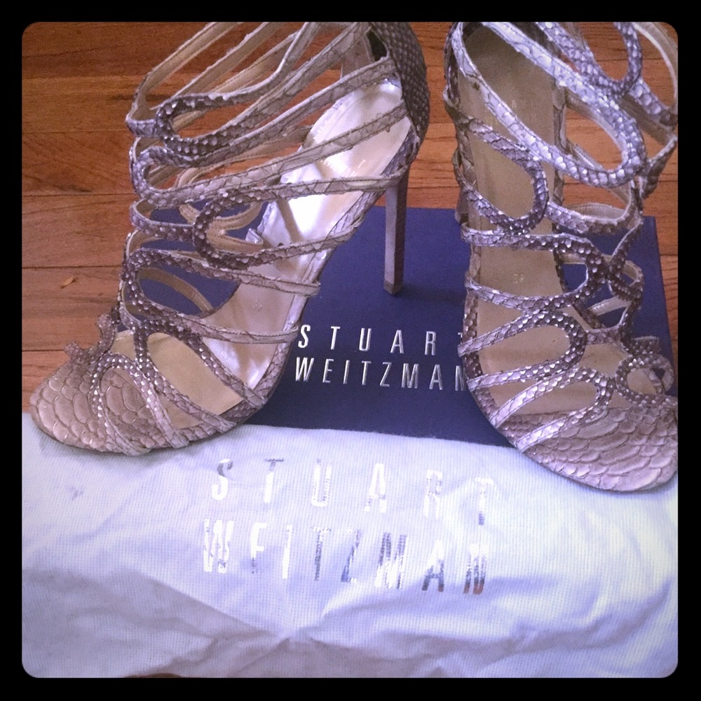 Stuart Weizmann taupe Tipped Python sandals