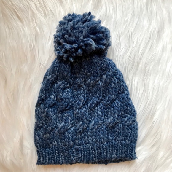 🆕🌸 Beanie & Boot Cuff 2 Piece Set - Picture 2 of 3