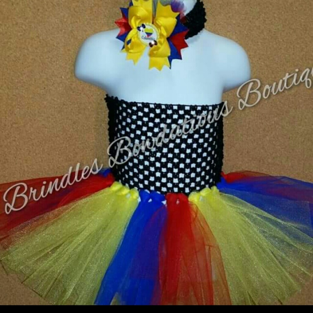 Custom bow and tutu dress - Picture 1 of 1