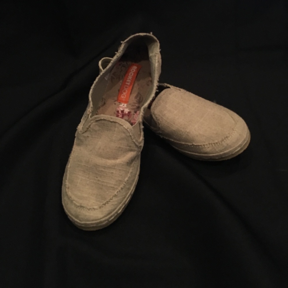 Like New! Rocket Dog Canvas Espadrille Shoes