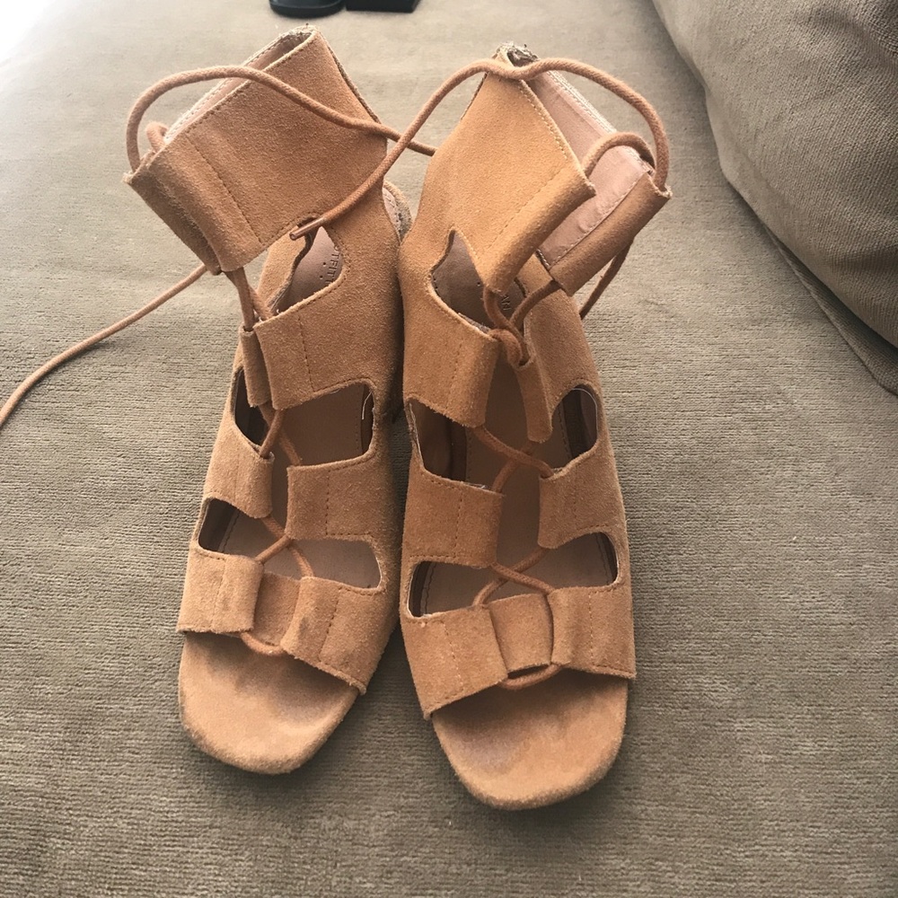 Urban outfitters tie up shoes