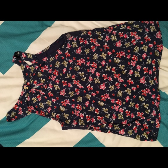 Tank top - Picture 3 of 3