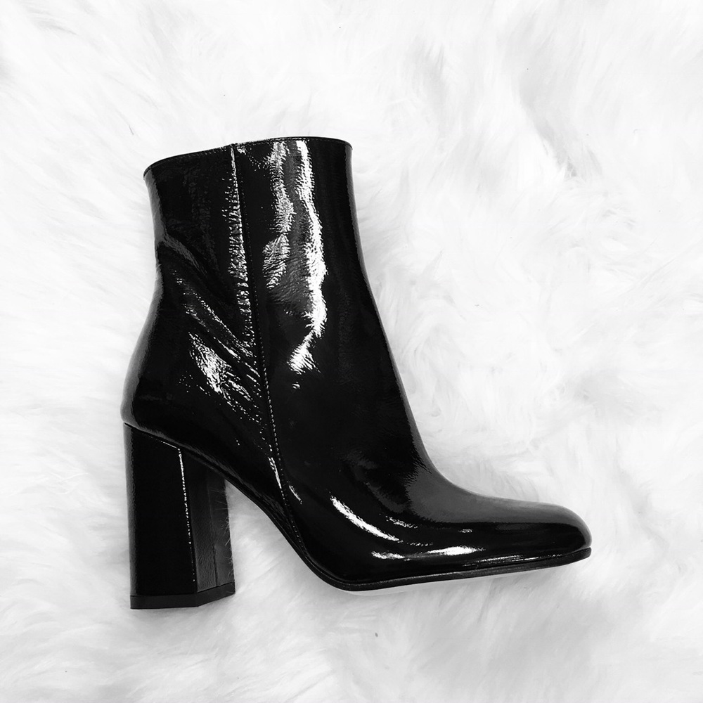 🎉🎉LAST PAIR 🎉🎉Women’s patent leather shoe boot - Picture 2 of 5