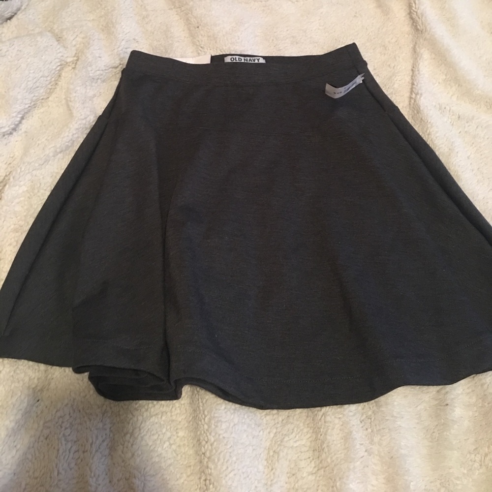 Old Navy Grey Skirt