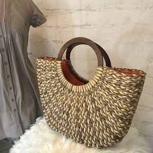 Limited large wicker tote with salmon interior