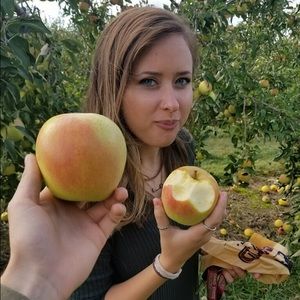 Meet your Posher, Rachel