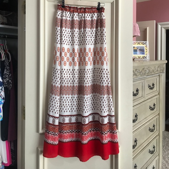 Red & White Maxi Skirt - Picture 1 of 3