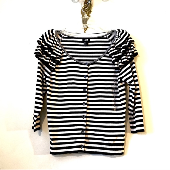 🖤H&M🖤 Black/White Striped Top w/ Filly Shoulders - Picture 1 of 2