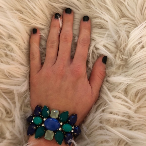 Bracelet - Picture 1 of 4