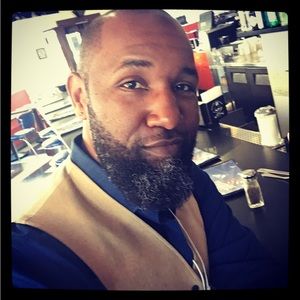 Meet your Posher, Carlin