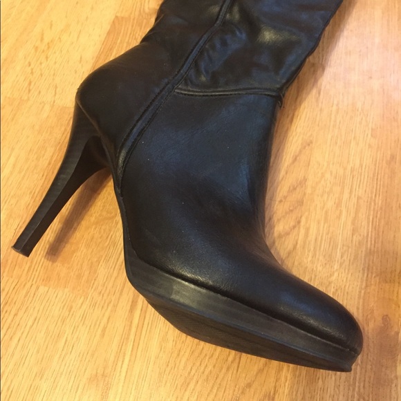 Tall Black Boots - Picture 3 of 8