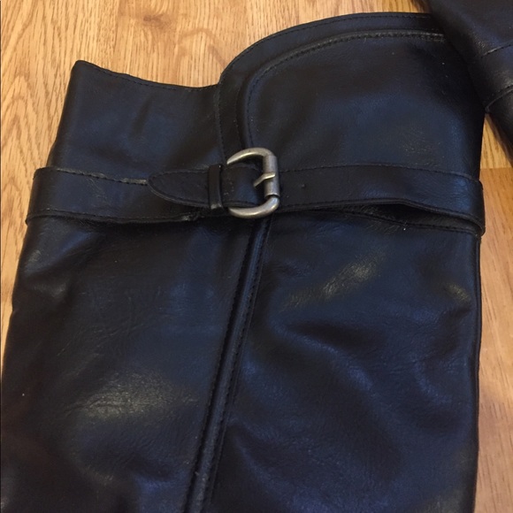 Tall Black Boots - Picture 4 of 8