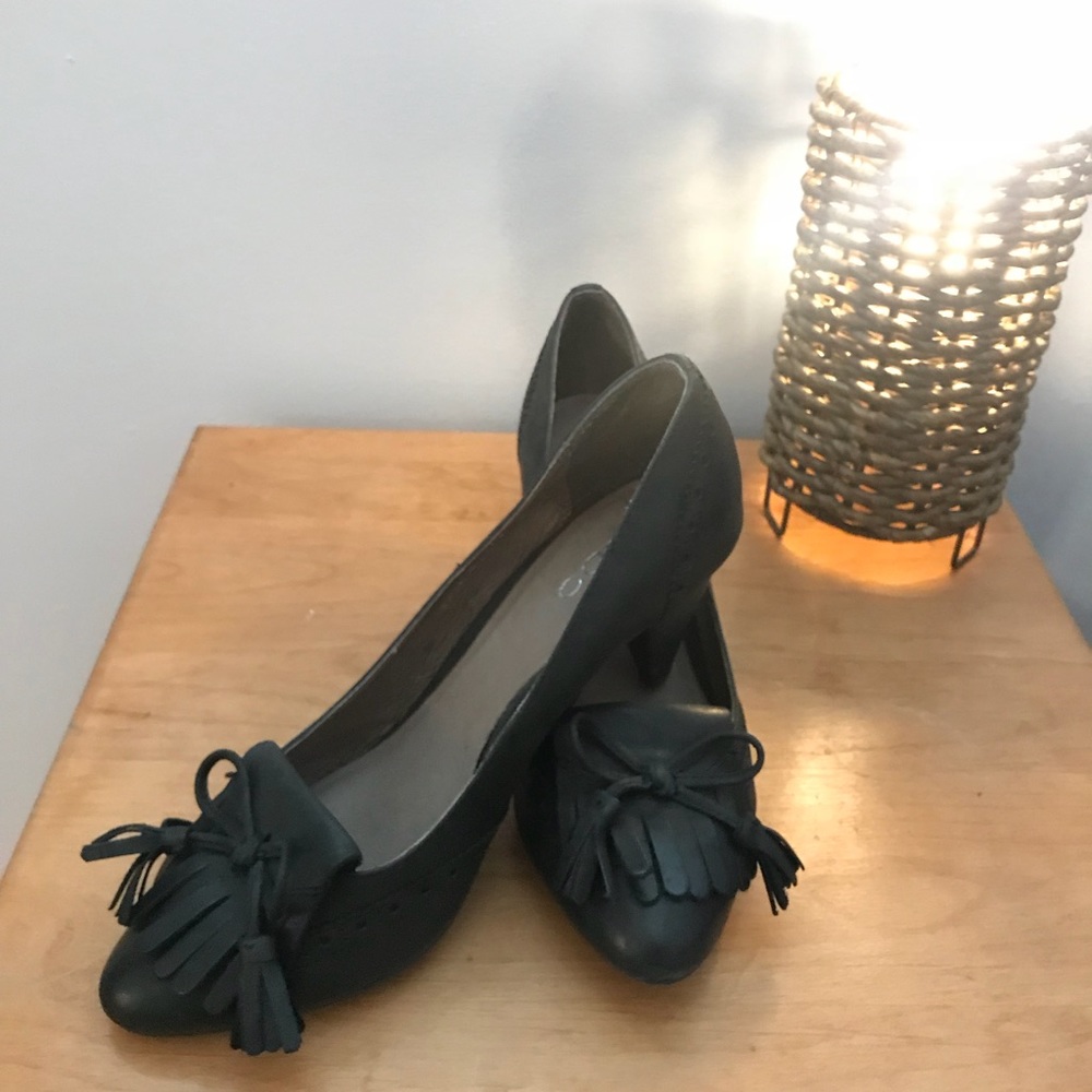 Aldo Loafer Heels - Picture 3 of 5