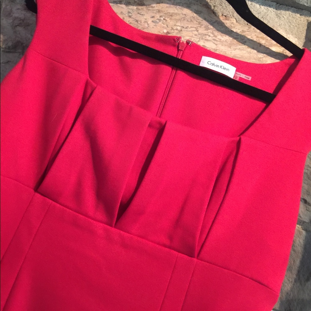 Dress - Picture 3 of 3