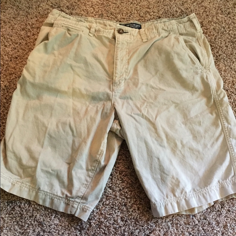 Light tan khaki shorts