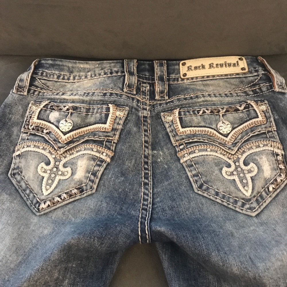 Rock Revival Raven ankle skinny jeans