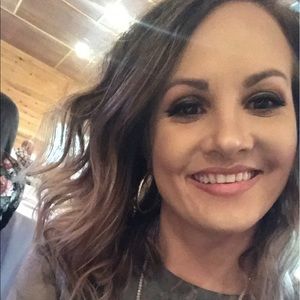 Meet your Posher, Tiffany