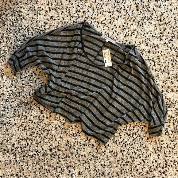 Crop top bundle {2} - Picture 2 of 7