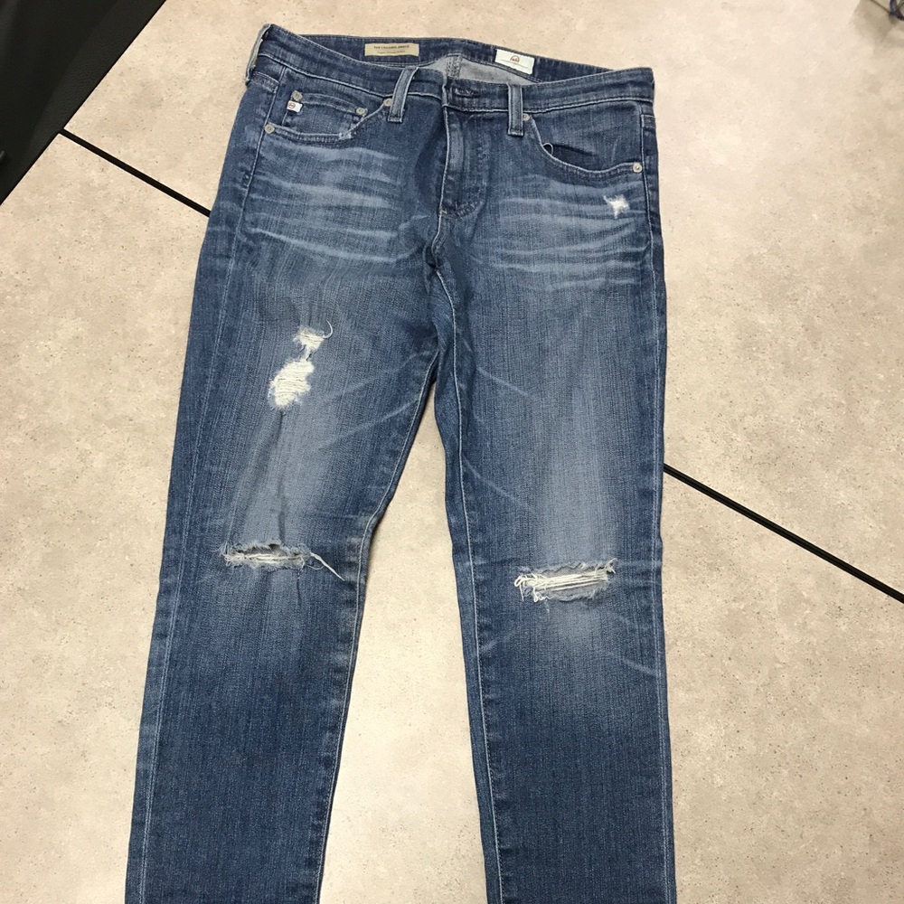 AG Legging Ankle 16 yr destructed sz 29