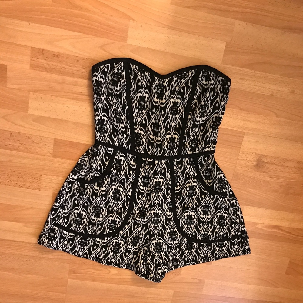 Xhileration XS strapless romper