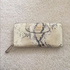 Coach wallet