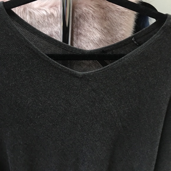 Gray poncho with fringe - Picture 2 of 4