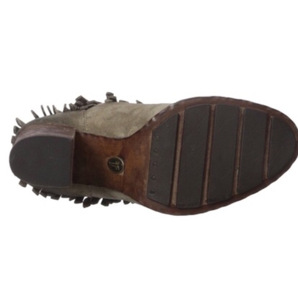 Frye Parker Fringe Boots NEW in Box 7.5 - Picture 4 of 4