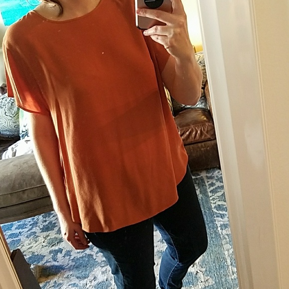 H&M Tops - H&M burnt orange loose fitting top