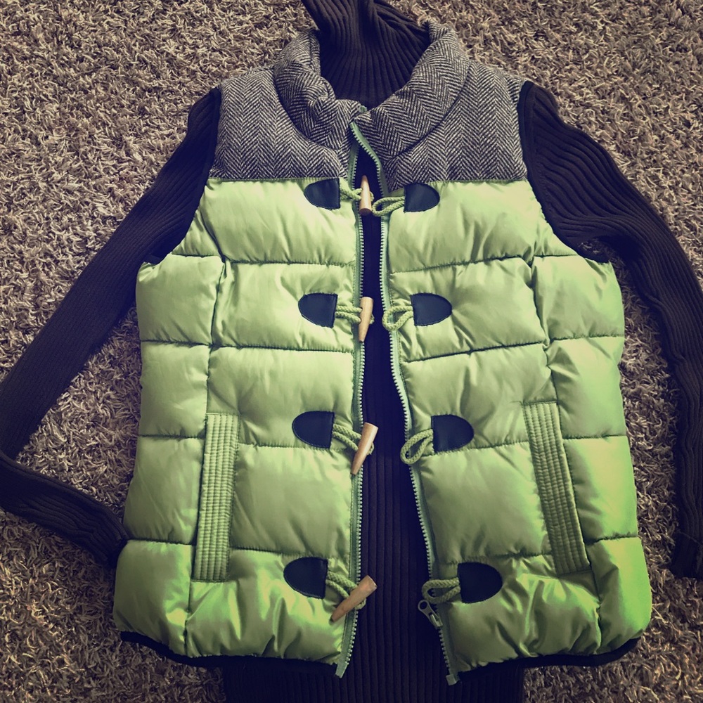 NWOT Ruff Hewn Down vest