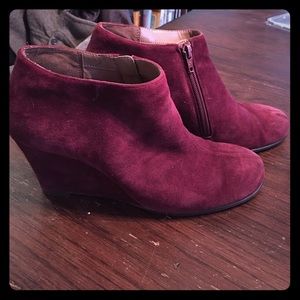 Size 8 plum suede heel boots