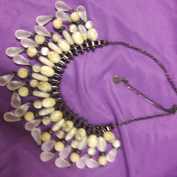 Liz Claiborne circa 1976 shells, beads necklace - Picture 2 of 4