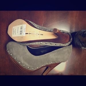 Dolce vita high heel size 6.5 fits like 6