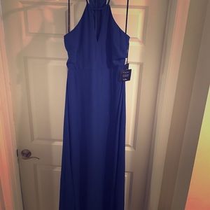 Lulus gown
