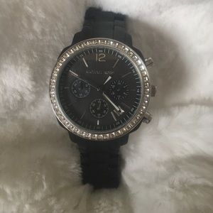 Beautiful Michael Kors Mother of pearl face watch