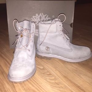Grey timberlands