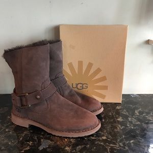 Ugg Cedric Boots NWT Size 7.5