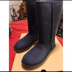 NEW CLASSIC II TALL UGG WOMEN'S NAVY