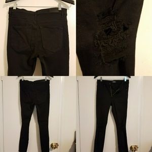 High waisted distressed knee jeans