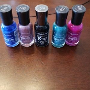 Nail polishes